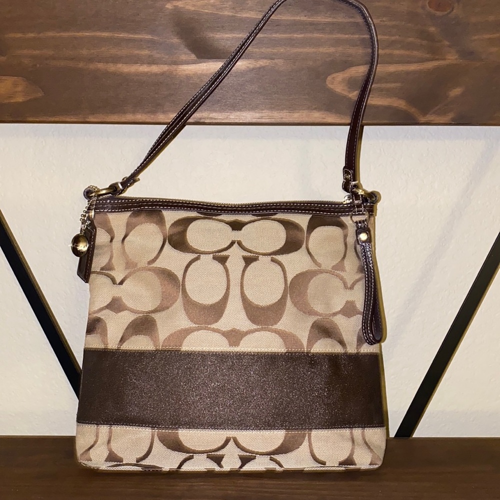 Coach Signature C Shoulder Purse Brown